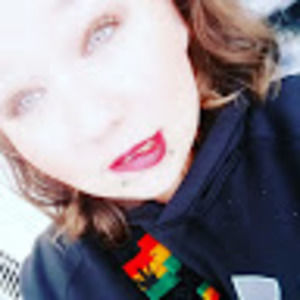 Meet your Posher, Tanisha